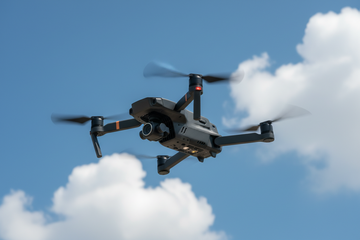 Plaque d’immatriculation drone : réglementation, obligation et identification des drones en France